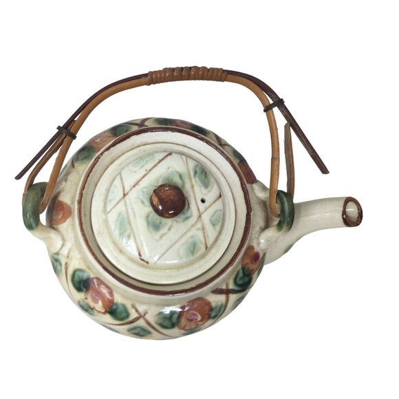 Vintage Flower Patterned Tea Pot with Lid and Wicker Handle- Made in Japan - Picture 3 of 11